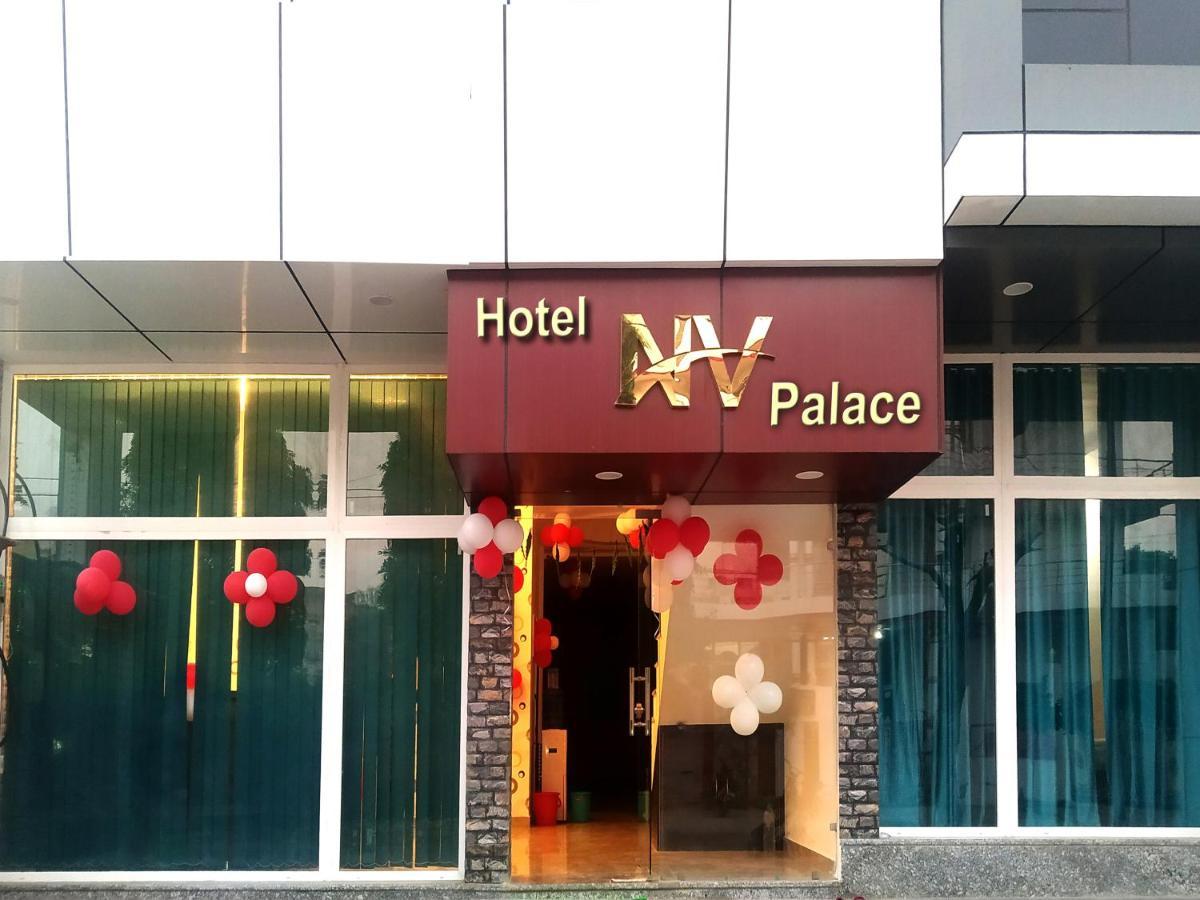 Nv Palace Hotel Vrindāvan Eksteriør billede